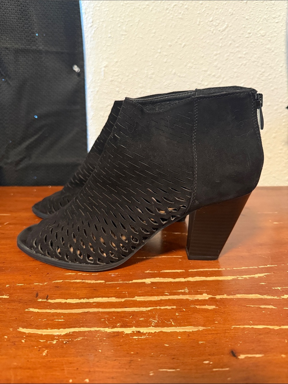 CL by Laundry Open Toe Reagan